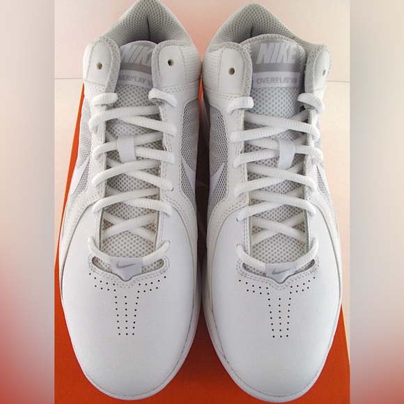 Nike Basketball Shoes - Picture 5 of 5